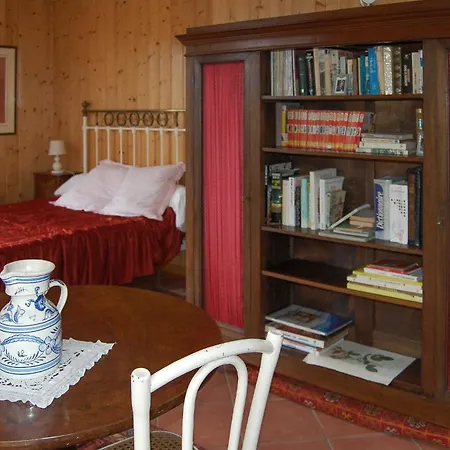4 Bedroom Stunning In Louvie-juzon Casa vacanze Louvie Juzon