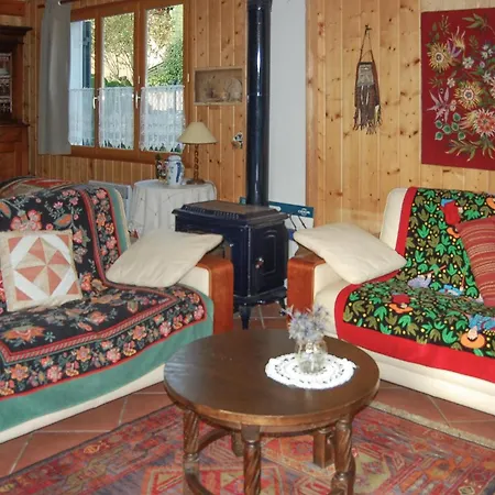 4 Bedroom Stunning In Louvie-juzon