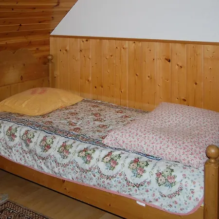 4 Bedroom Stunning In Louvie-juzon